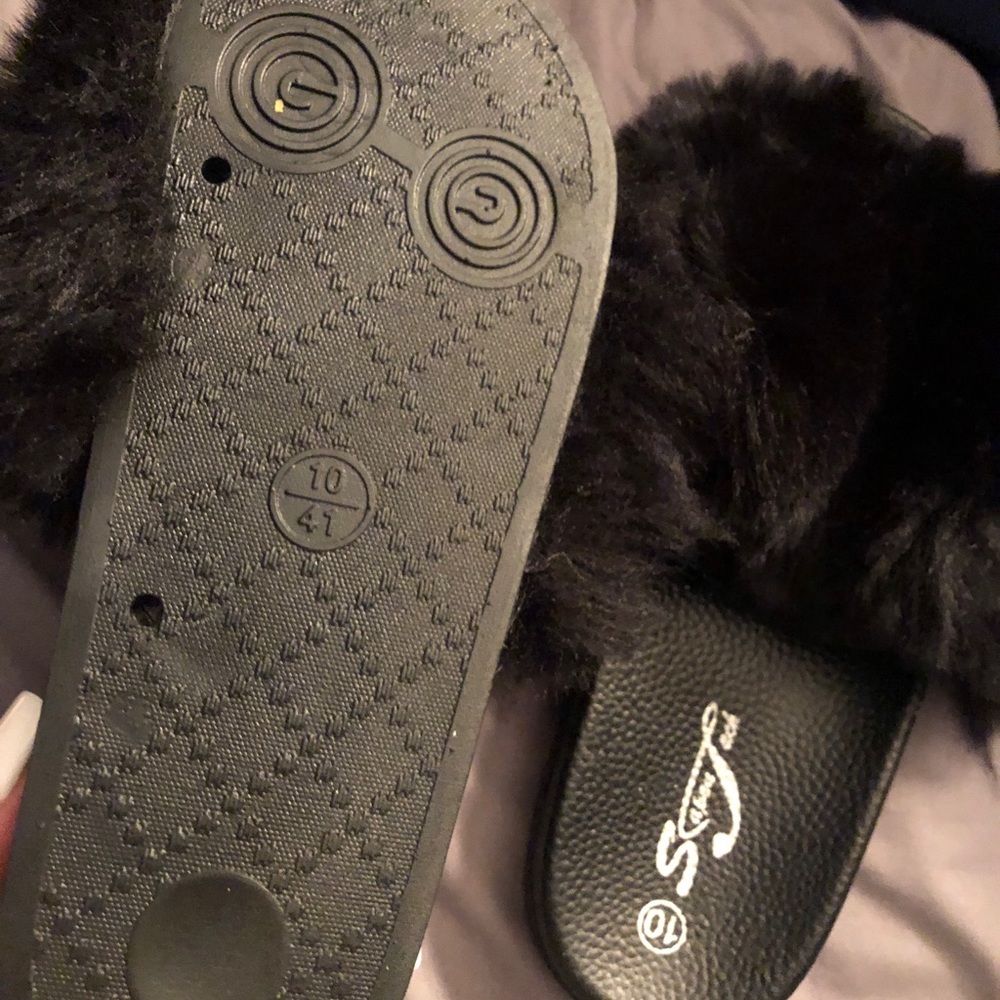 Sandals - Picture 2 of 2